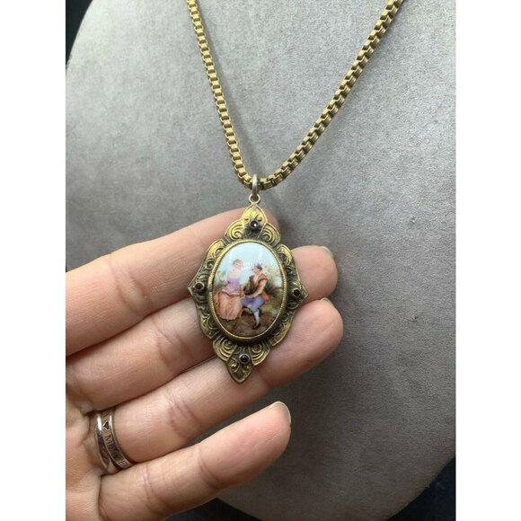 Antique Victorian Painted Porcelain Cameo Style Romantic Scene Necklace Brass - Picture 4 of 9